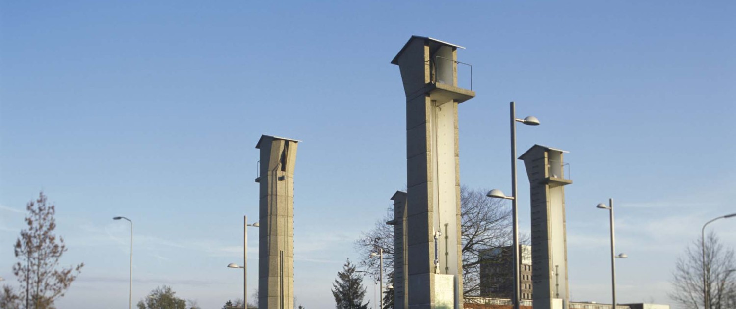monumentale Welgelegenbrug Apeldoorn zichtbare landhoofden pijlervoeten en stalen constructie