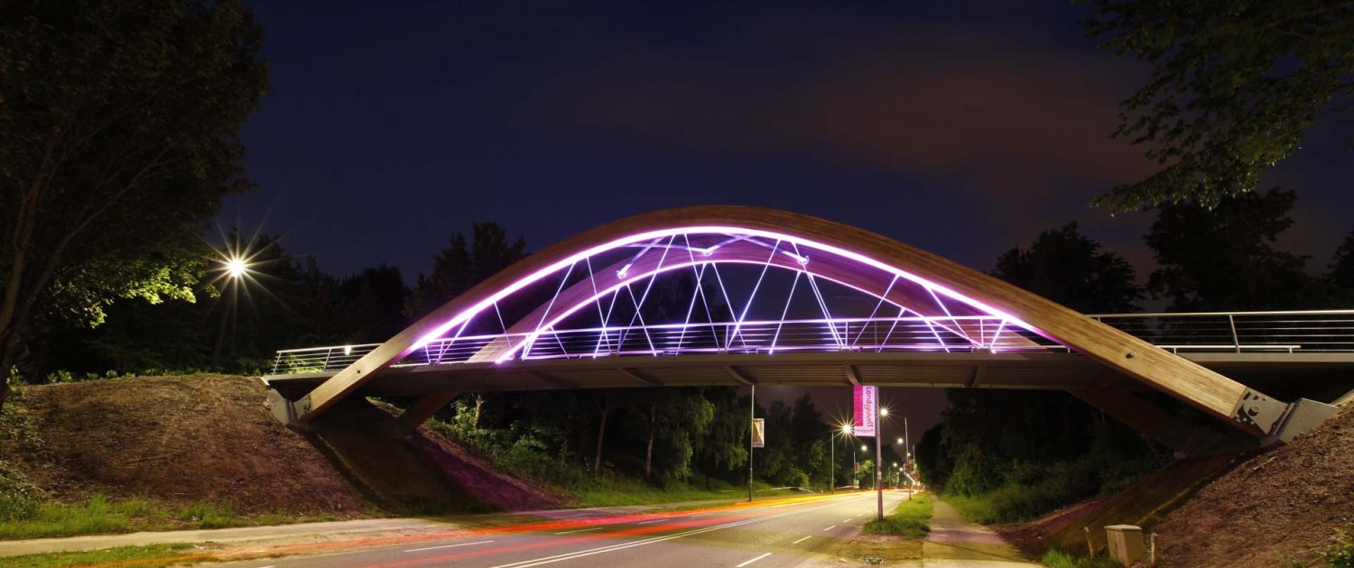 lichtontwerp design fietsbrug en voetgangersbrug Hofstraat Landgraaf verlichting nacht
