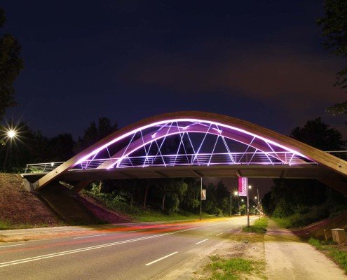 lichtontwerp design fietsbrug en voetgangersbrug Hofstraat Landgraaf verlichting nacht