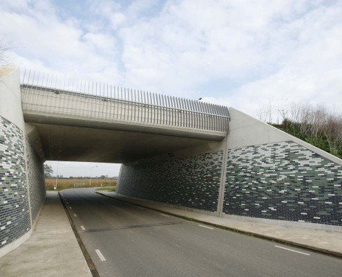 brug en onderdoorgang N837 over de Eldensche Zeeg en onderdoorgang voor lokaal verkeer en fietsers aan Uilenburgsestraat
