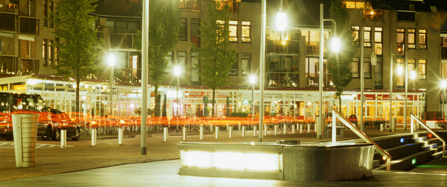 herininrichting Almere Haven vormtaal straatmeubilair lichtarchitectuur