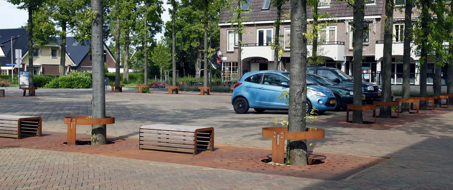 boomroosters Hazerswoude met bijpassende banken, exterieur ontwerp door ipv Delft
