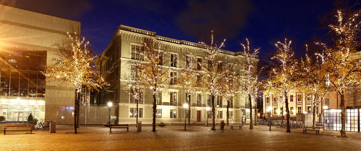 monumentenverlichting Den Haag Plein, lichtontwerp door ipv Delft