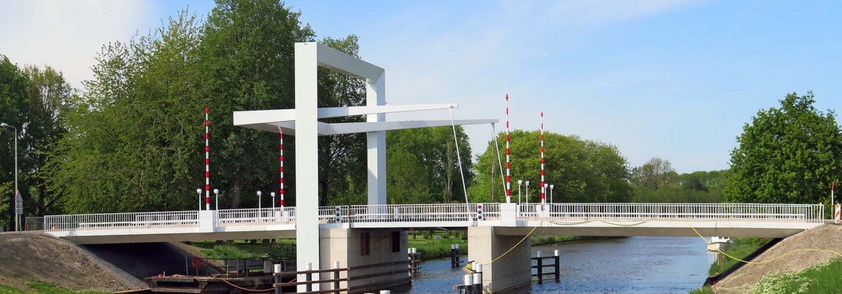 Marknesserbrug-zijaanzicht-ophaalbrug-ontwerp-ipvDelft.