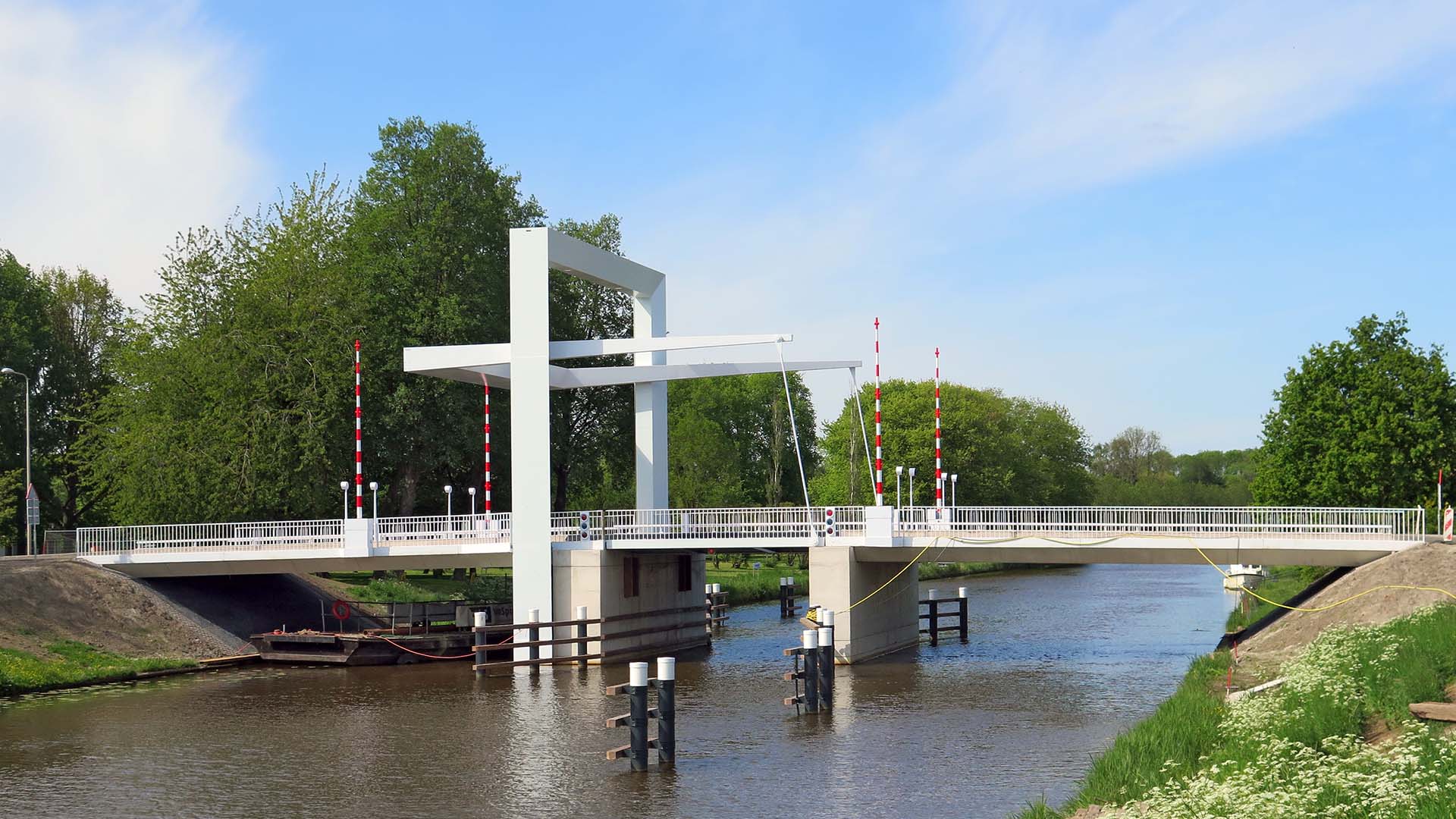 Marknesserbrug-zijaanzicht-ophaalbrug-ontwerp-ipvDelft.